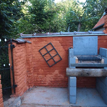 Grote Goesting Holiday House Wevelgem Bagian luar foto