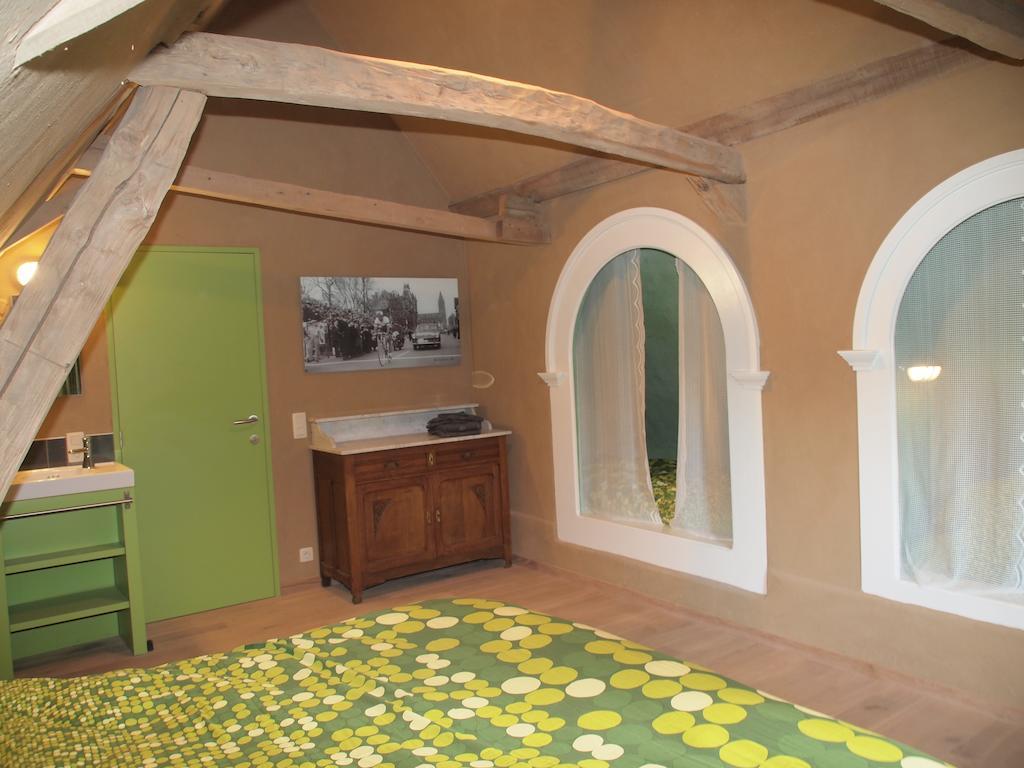 Grote Goesting Holiday House Wevelgem Ruang foto